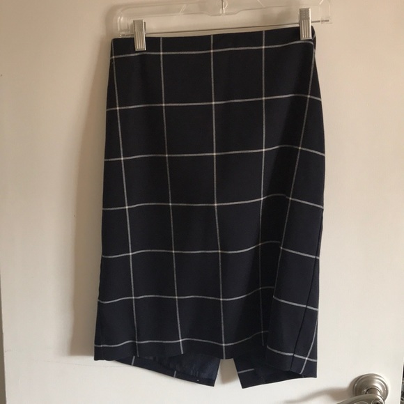 Ann Taylor Factory Dresses & Skirts - 🌟HP🌟Ann Taylor Factory Navy Plaid Pencil Skirt